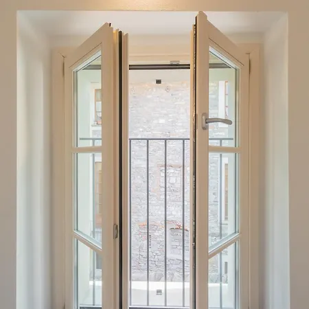 Muralto's Nest By Rent